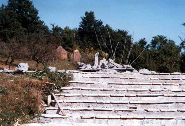 ПРОГЛАС О ПОМИРЕЊУ ПОТОМАКА ЧЕТНИКА И ПАРТИЗАНА: Захтевају споменик Ђуришићу